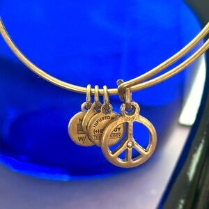Alex and Anni bracelet w/Peace sign charm